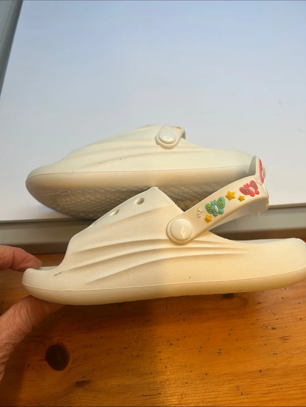 New kids croc-style sandals with rainbow and butterfly on strap